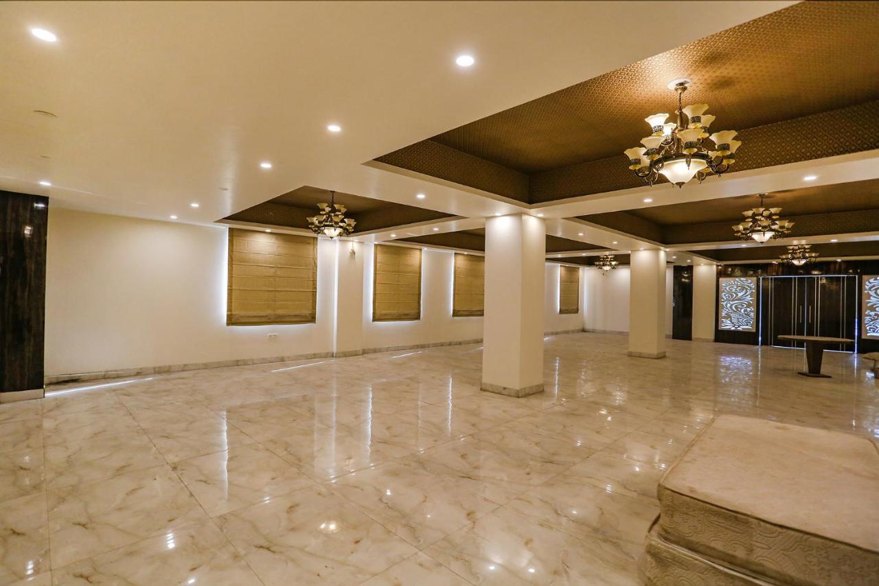 Fabexpress Kapashera Residency Near Igi Airport New Delhi Gurgaon Exterior foto